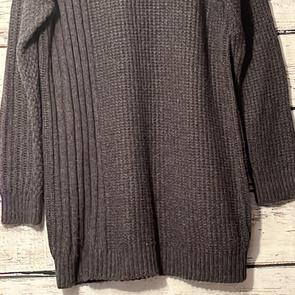 NWT Lou & Grey charcoal grey sweater knit size Small - Picture 3 of 9
